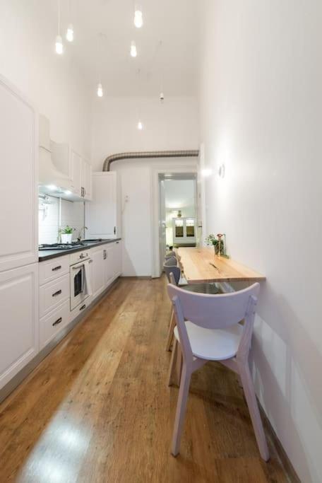 No.8: Lovely & Cosy 3-Room Heart Of The City Temešvár Exteriér fotografie